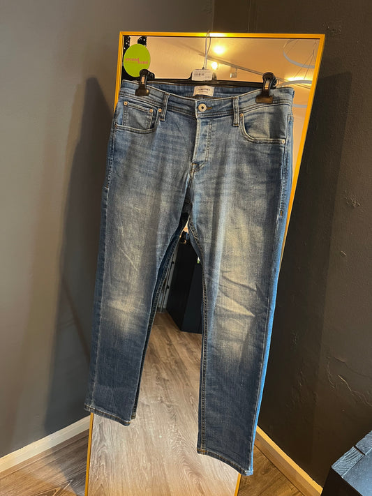 109-33 Jack&Jones jeans 34/30