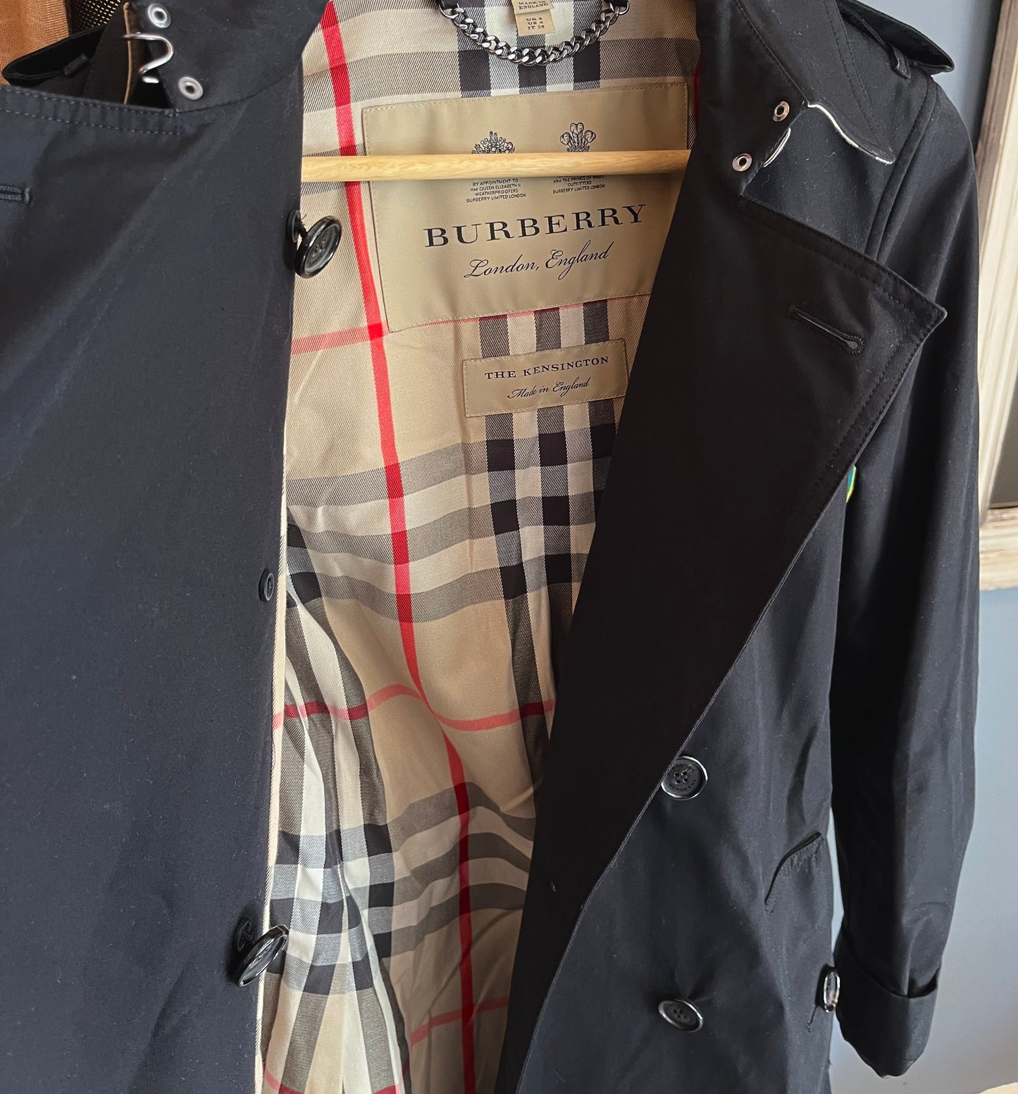 269-100 Burberry trenchcoat Kensington long